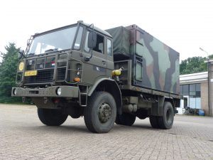 DAF YA 4442 met shelter
